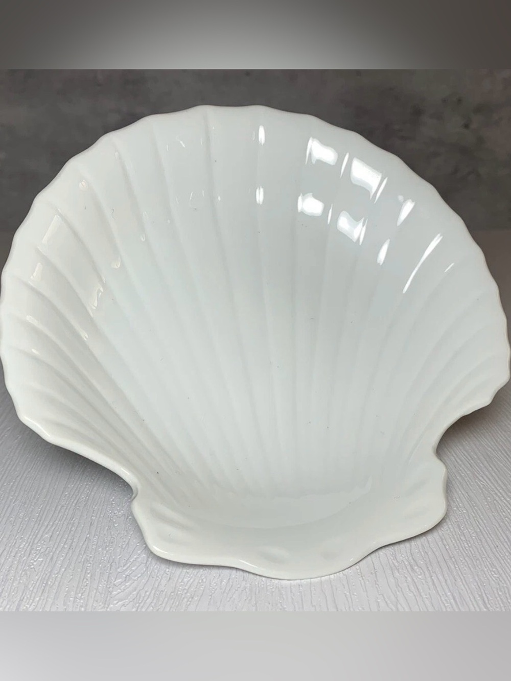Set Of 5 Vintage Japan Porcelain White Seashell Embossed Small Dish 5.25"